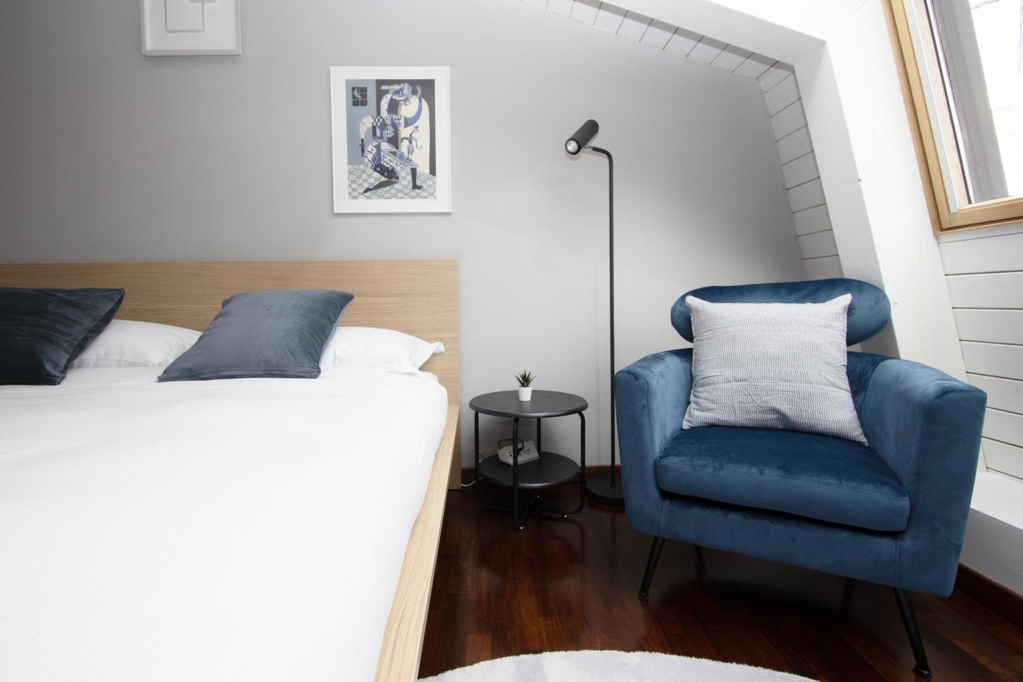 Penthouse With Patio & 2 Baths, 10 Min To Duomo * Milano